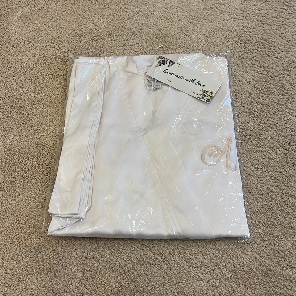 SS Weddings Bridal Robe* - Picture 9 of 9